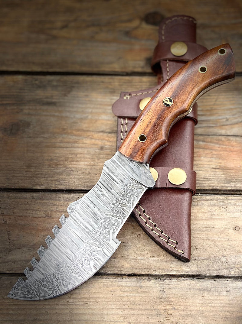 10" Walnut Tracker Knife