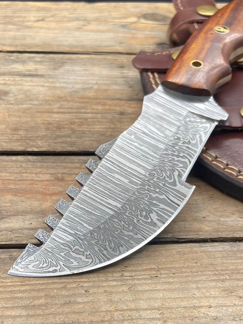 10" Walnut Tracker Knife